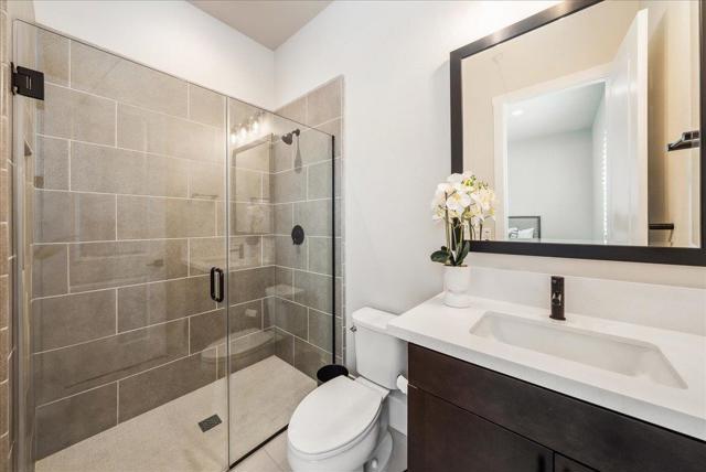 2999 Bluffs Drive, Marina CA: https://media.crmls.org/mediaz/dd8d4a2a-3c3e-46d1-9950-0e78392449bc.jpg