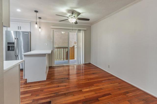 382 Coronado Avenue, Long Beach CA: https://media.crmls.org/mediaz/dd8d6b58-2316-4b60-a32f-92700583d23f.jpg