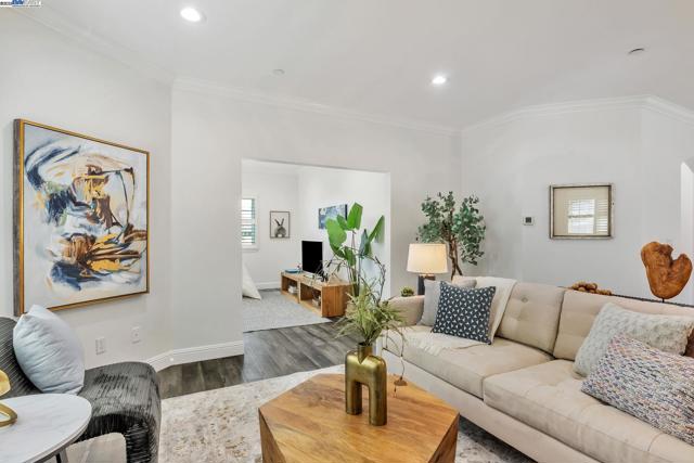 4597 Edwards Ln., Castro Valley CA: https://media.crmls.org/mediaz/dd8e122a-63de-47eb-b925-caeb910bee2a.jpg