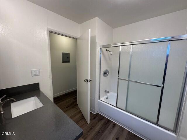 Detail Gallery Image 7 of 29 For 10560 Sherman Grove Ave #7,  Sunland,  CA 91040 - 1 Beds | 1 Baths