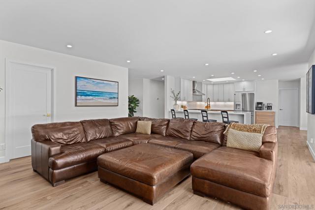 2686 Via Viejas, Alpine CA: https://media.crmls.org/mediaz/dd8e4cd5-5978-4680-aa39-79d6f56eab2d.jpg