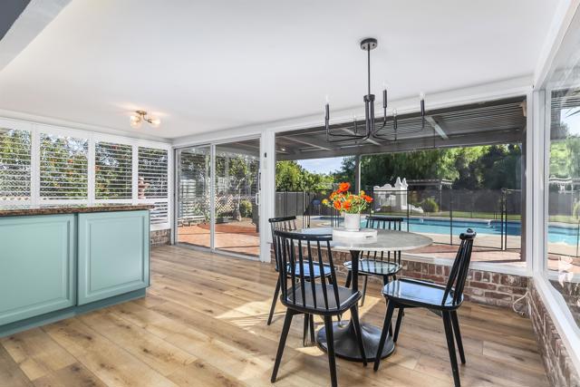 6641 Murray Park Dr, San Diego CA: https://media.crmls.org/mediaz/dd8f243e-ceac-499f-a12d-85b136feee38.jpg