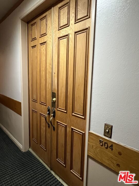 622 S Barrington Avenue, Los Angeles CA: https://media.crmls.org/mediaz/dd8ff13d-855e-439d-83da-45dc95f99ded.jpg