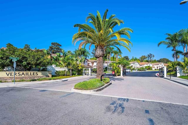 1137 Avenida Sobrina, Oceanside CA: https://media.crmls.org/mediaz/dd900bd5-66d6-48ee-9d3d-2e8b32581f59.jpg