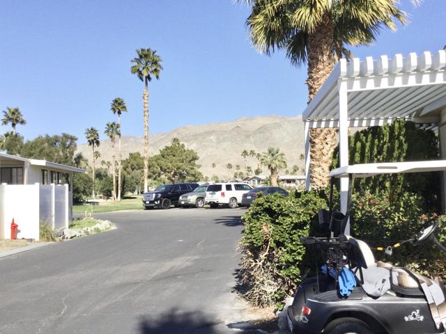 74711 Dillon Rd Spc 948, Desert Hot Springs CA: https://media.crmls.org/mediaz/dd908c7b-ad7b-49eb-b8ca-86bd8452e8c9.jpg