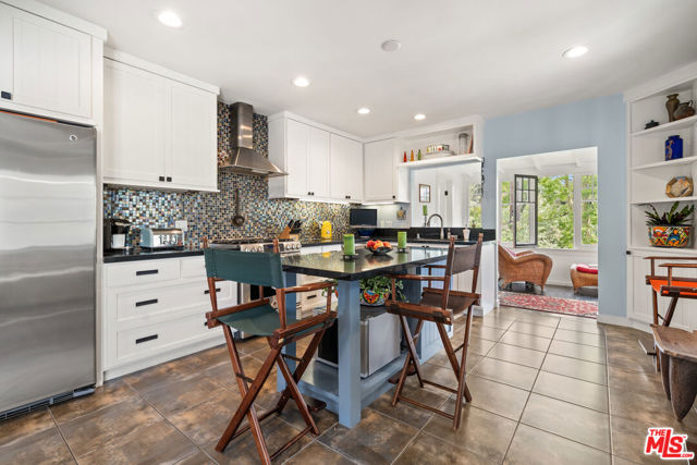 955 W Avenue 37, Los Angeles CA: https://media.crmls.org/mediaz/dd911675-db41-4e4c-953a-fc73c532bdf4.jpg