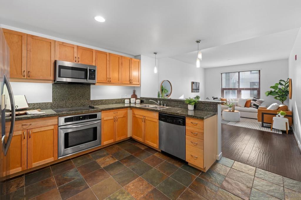 1150 J St - photo 2