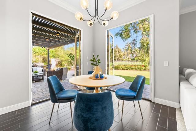 Detail Gallery Image 10 of 22 For 16622 Sweet Leilani Ln, San Diego,  CA 92127 - 4 Beds | 4/1 Baths