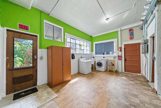 316 Napa Street, Vallejo CA: https://media.crmls.org/mediaz/dd920ded-6412-4626-9d15-ebe4615e29e3.jpg