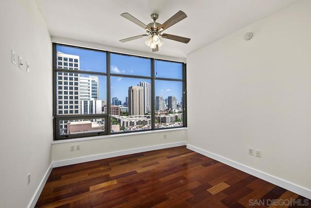 700 W E Street, San Diego CA: https://media.crmls.org/mediaz/dd92c15d-f6d2-4fa3-b1ad-1e49643427ef.jpg