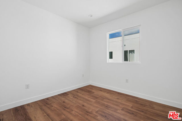 6336 Beck Avenue, 2 photo 16
