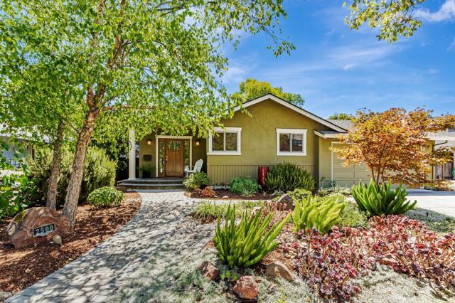 2500 Lost Oaks Drive, San Jose CA: https://media.crmls.org/mediaz/dd93d95d-abb2-4e3f-b7e3-27dbf84bd966.jpg