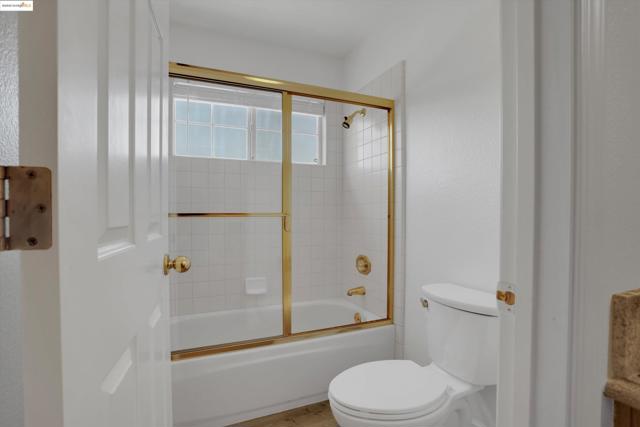 805 Devonshire Loop, Brentwood CA: https://media.crmls.org/mediaz/dd944e77-0fa3-45fc-860b-17bcfb1df0a1.jpg