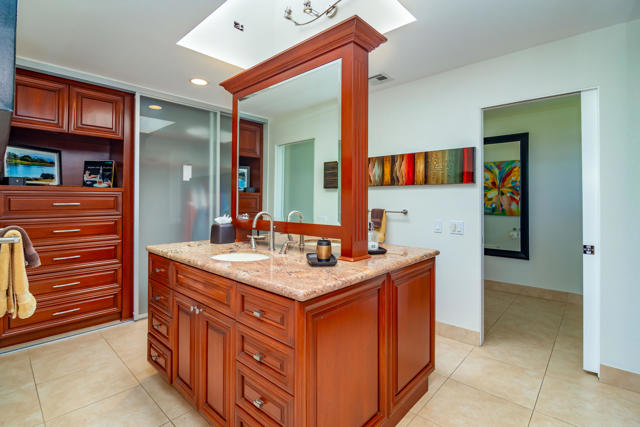 628 Hospitality Drive, Rancho Mirage CA: https://media.crmls.org/mediaz/dd9495f1-bf43-4aef-a267-ead280858284.jpg