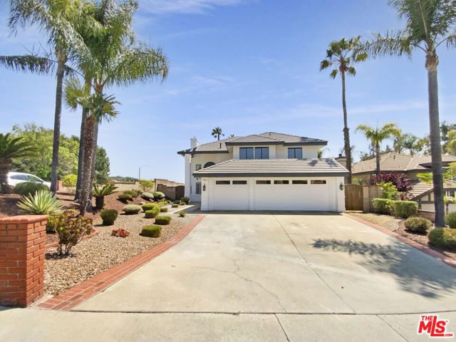 5996 Birdie Drive, La Verne CA: https://media.crmls.org/mediaz/dd94a127-6859-418d-a6a3-958f66819fa7.jpg