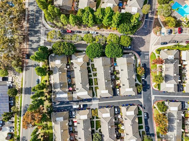 3613 CAMINITO CARMEL LANDING, San Diego CA: https://media.crmls.org/mediaz/dd951e4a-9db8-4b00-8c55-a58d7649d479.jpg