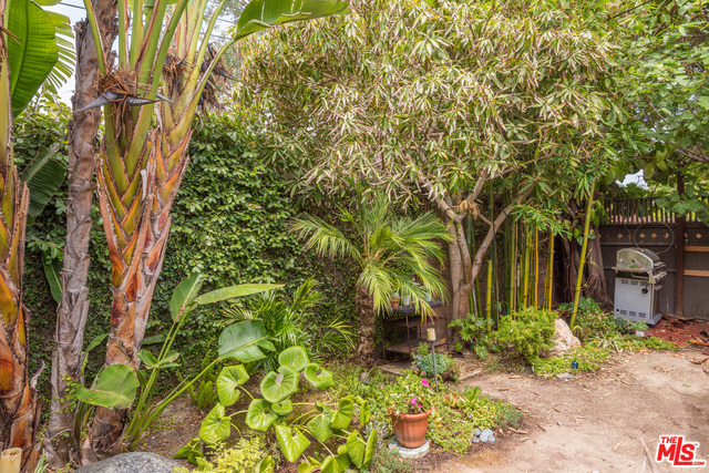 2417 Bryan Avenue photo 14