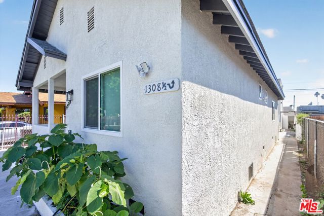 1308 West 53rd Street photo 21