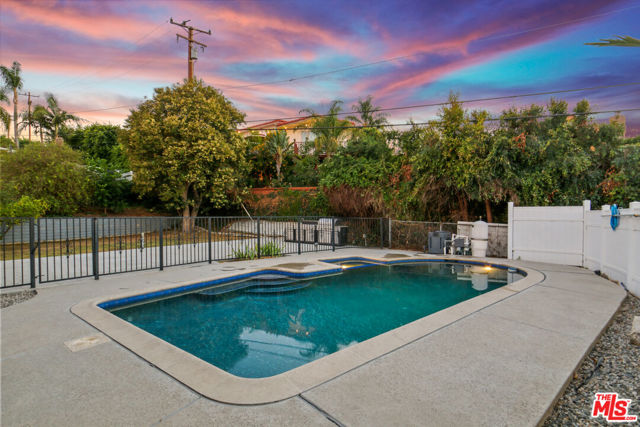 28745 Enrose Avenue, Rancho Palos Verdes, California 90275, 4 Bedrooms Bedrooms, ,1 BathroomBathrooms,Residential,Sold,Enrose,25573367 28745 Enrose Avenue, Rancho Palos Verdes, California 90275, 4 Bedrooms Bedrooms, ,1 BathroomBathrooms,Residential,Sold,Enrose,25573367