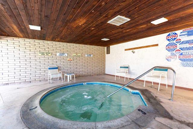 1219 E Barham Dr Spc 106, San Marcos CA: https://media.crmls.org/mediaz/dd965ef2-3154-473e-91bc-c5c5037d8d48.jpg