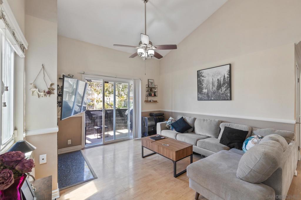 225 W El Norte Parkway #249