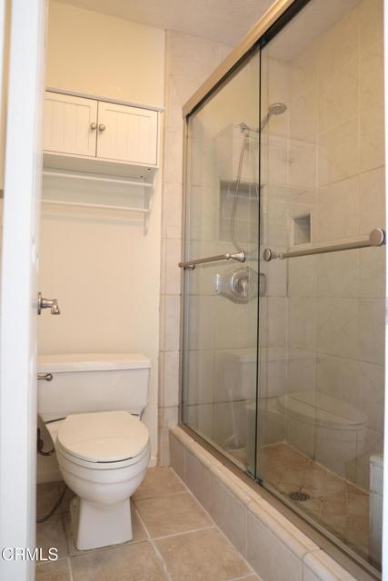 2474 Pleasant Way, Thousand Oaks CA: https://media.crmls.org/mediaz/dd969bb1-97a3-4465-a332-4628e714a222.jpg