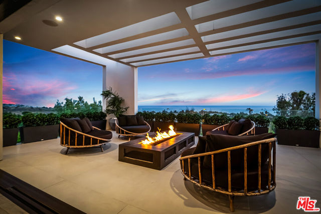 5944 Filaree, Malibu CA: https://media.crmls.org/mediaz/dd97229d-6426-4401-93cc-d24f6b152939.jpg