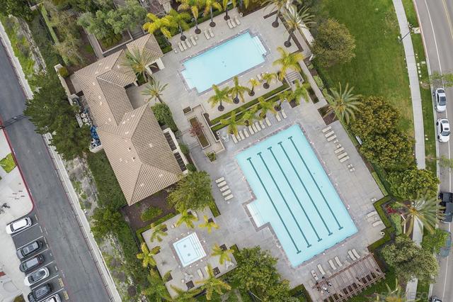 1670 Grasshopper Ln, Chula Vista CA: https://media.crmls.org/mediaz/dd979725-2268-4ec1-bfb5-97c752ffeb39.jpg