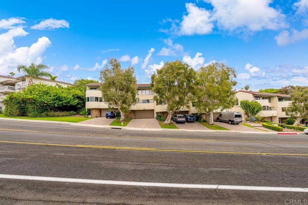 7302 Alicante Road - photo 2