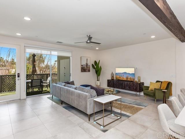175 The Riv, Palm Springs CA: https://media.crmls.org/mediaz/dd9a253b-67a1-46cf-988d-0987153a02ce.jpg