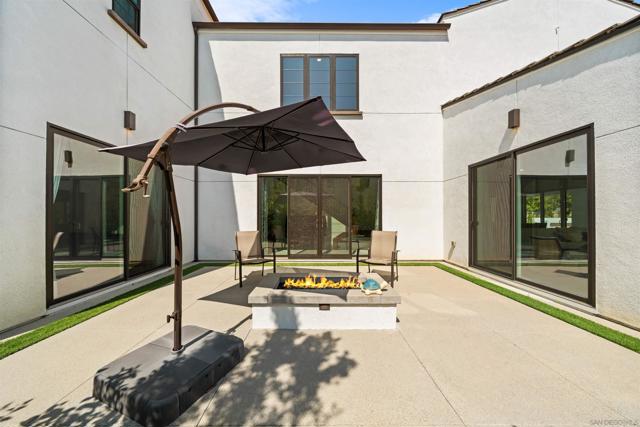 5347 Morning Sage Way, San Diego CA: https://media.crmls.org/mediaz/dd9a334d-bf19-4374-8c00-e1d1ed4a4aac.jpg