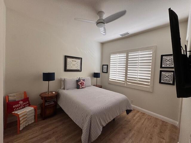 49560 Loren Court, La Quinta CA: https://media.crmls.org/mediaz/dd9a5b1b-937f-4967-9483-e8df33081347.jpg
