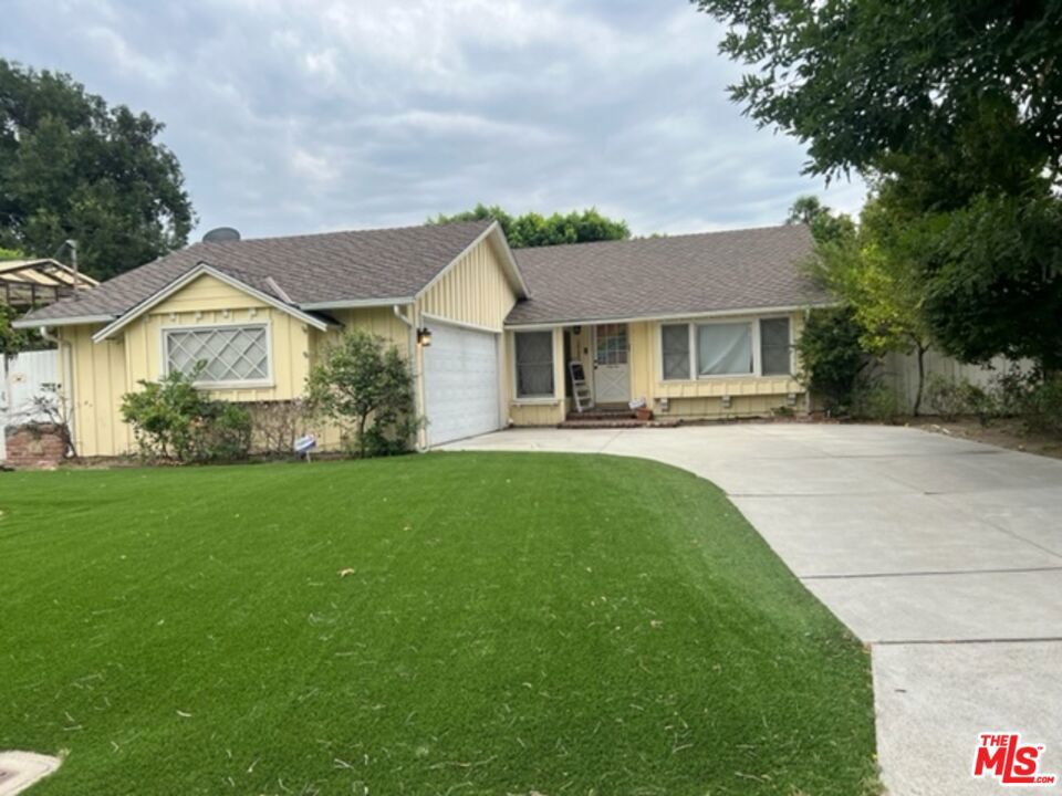 15442 Camarillo Street, Sherman Oaks, CA 91403