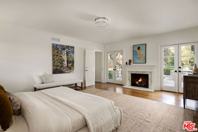1296 Capri Drive, Pacific Palisades CA: https://media.crmls.org/mediaz/dd9aec66-b0bf-47ed-ac2b-602f0737deac.jpg