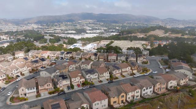 355 Crestview Circle, Daly City CA: https://media.crmls.org/mediaz/dd9b1448-3af0-4238-b0f5-c3b36589b111.jpg