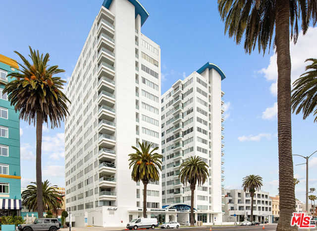 1431 Ocean Avenue, Santa Monica CA: https://media.crmls.org/mediaz/dd9b16e0-3807-46f0-ad34-e0fc12df80cf.jpg