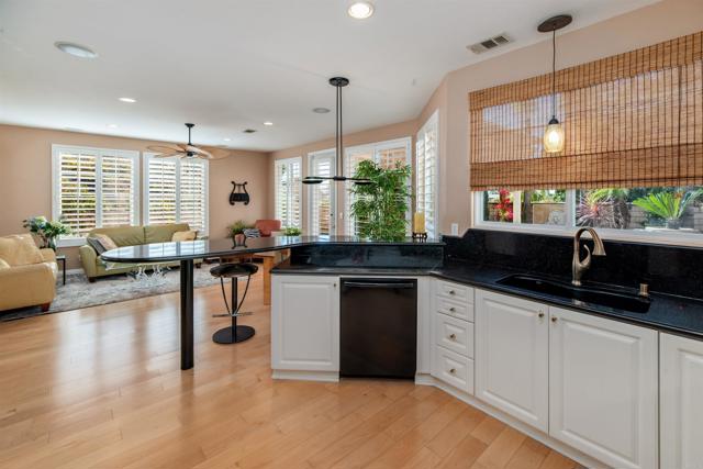 Detail Gallery Image 11 of 42 For 6663 Sitio Palmas, Carlsbad,  CA 92009 - 3 Beds | 2/1 Baths