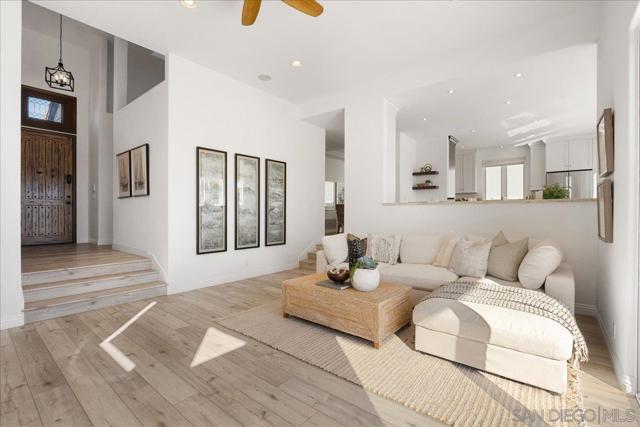 819 Van Nuys St, San Diego CA: https://media.crmls.org/mediaz/dd9ba474-6ccd-4569-8773-1f3a1c8b54d9.jpg