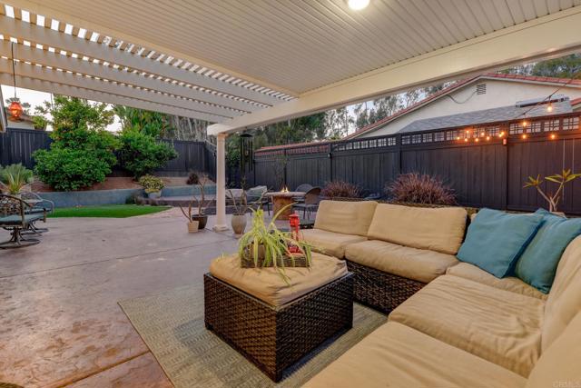 9947 Mesa Madera Drive, San Diego CA: https://media.crmls.org/mediaz/dd9c390e-30fa-4bbc-96f8-a91fbd21ffe5.jpg