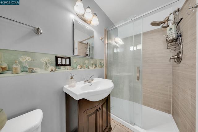 3412 Flamingo Dr, Concord CA: https://media.crmls.org/mediaz/dd9c5894-0767-42cc-9463-5d80b7e6387d.jpg