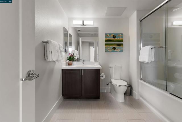 1000 Dewing Ave, Lafayette CA: https://media.crmls.org/mediaz/dd9ccecc-c3e1-4ec0-abbe-5fb589547a06.jpg