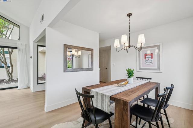 101 Carob Ln, Alameda CA: https://media.crmls.org/mediaz/dd9d6f1a-561b-42fb-8d53-7d3ee7c4e530.jpg