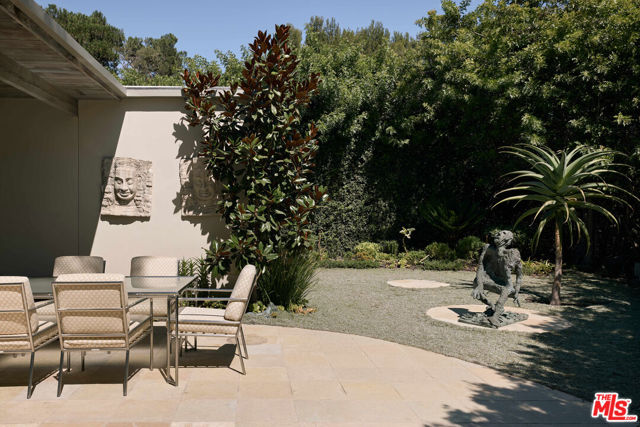 Drew Fenton | 840 N Kenter Avenue Los Angeles CA | MLS: 7409312
