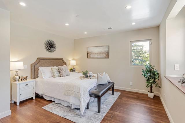 3119 Oak Knoll Drive, Redwood City CA: https://media.crmls.org/mediaz/dd9e9742-20f0-4720-82d7-8adc170f7163.jpg