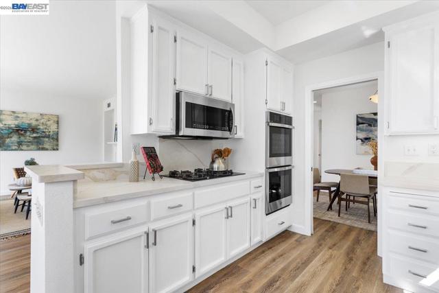 Image 18 of 60 For 7900 Pineville Cir