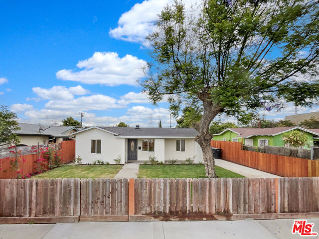 10692 Sycamore Avenue, Stanton CA: https://media.crmls.org/mediaz/dd9fa07f-fcdd-4c78-9c8d-12a81b7cbd57.jpg