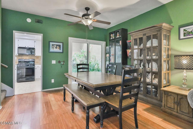 388 Country Club Drive, Simi Valley CA: https://media.crmls.org/mediaz/dd9fde10-5591-43f2-99f3-7e6e50a65d2e.jpg