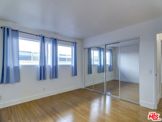 2884 Sawtelle Boulevard, Los Angeles CA: https://media.crmls.org/mediaz/dd9ffbe6-dd73-45bc-9674-5353f7ce051d.jpg