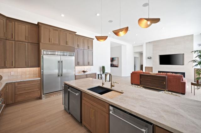 Image 28 of 87 For 45350 Mesa  