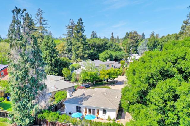 192 Oak Court, Menlo Park CA: https://media.crmls.org/mediaz/dda05a1d-c4d7-4109-bf76-edf793ade6a9.jpg